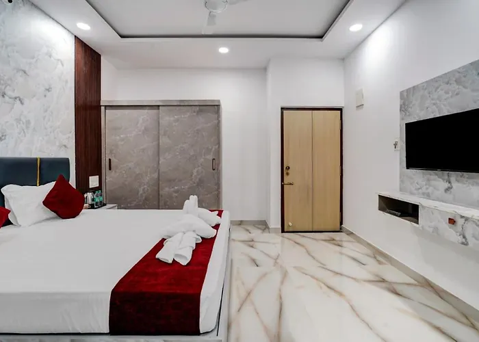 Deluxe King Room